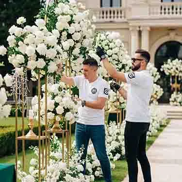 دیزاین گل آرایی و شمع آرایی-تشریفات عروسی ودینگ palace